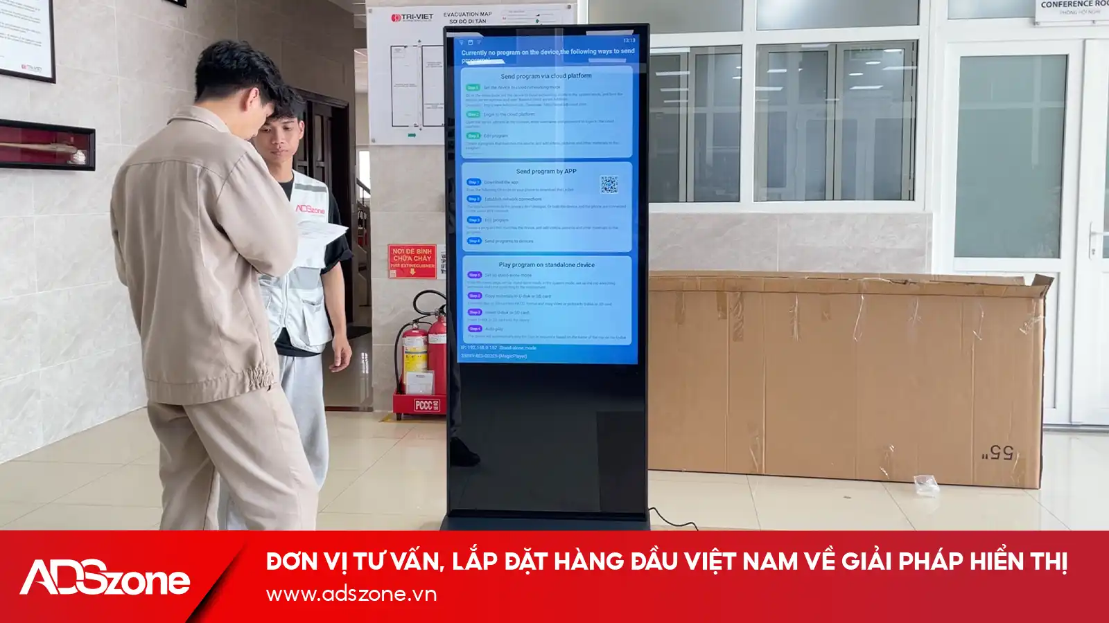 Standee Điện Tử 65 Inch Hiển Thị Thông Tin Tại TRI-VIET