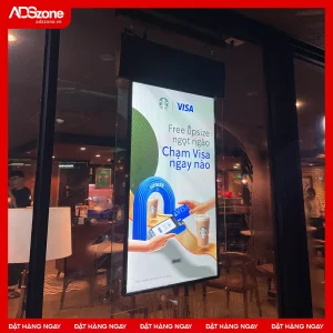 màn hình quảng cáo lcd 2 mặt thả trần starbuck2