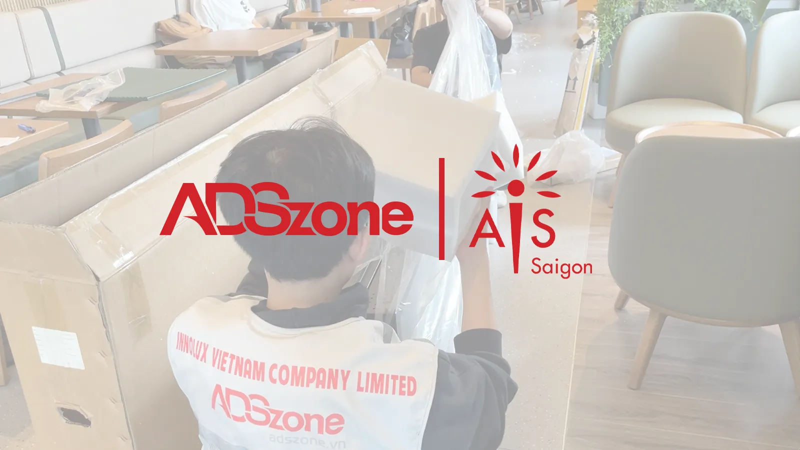 Trường Quốc Tế Úc Lựa Chọn ADSzone Là Đối Tác Triển Khai Standee Điện Tử 43 Inch