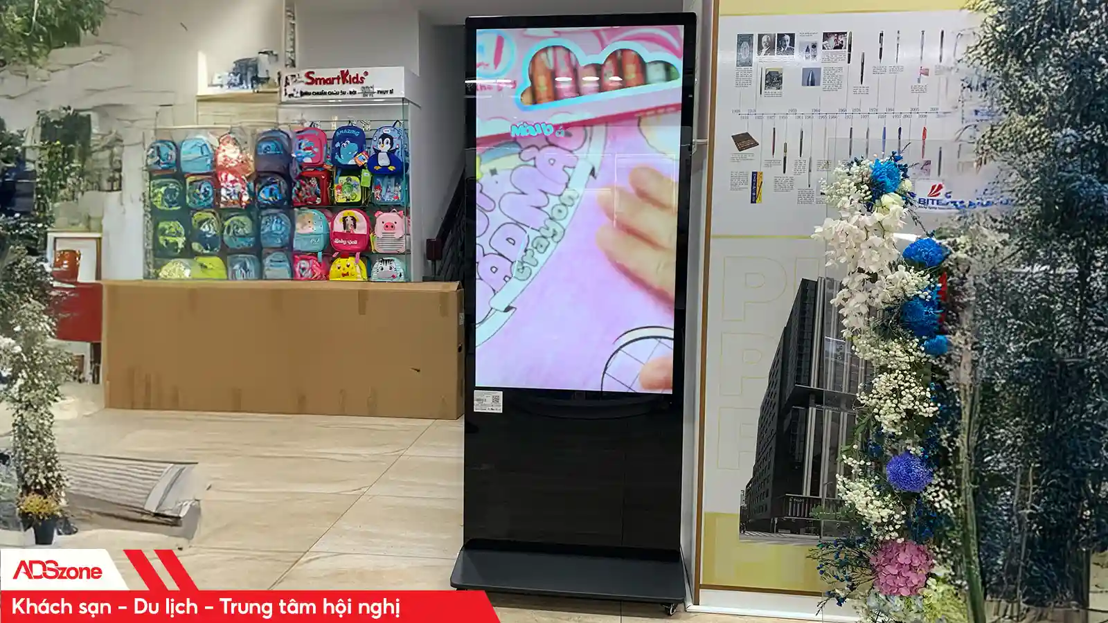 Màn Hình Đặt Trong Khách Sạn, Du Lịch