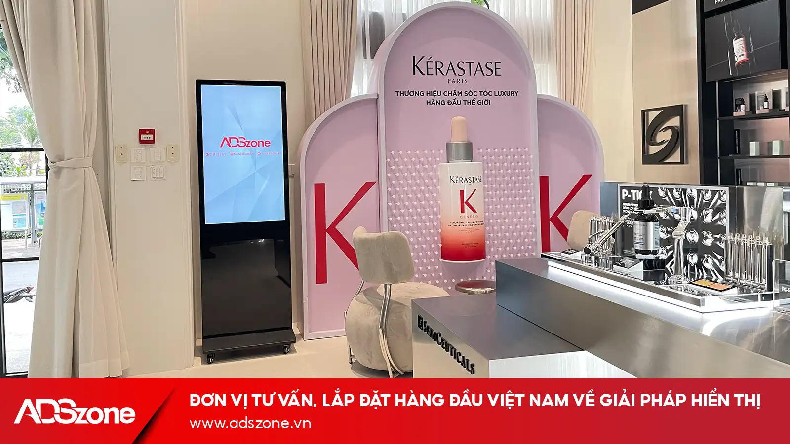 Standee Điện Tử 43 Inch Dễ Dáng Hòa Nhập Vào Không Gian