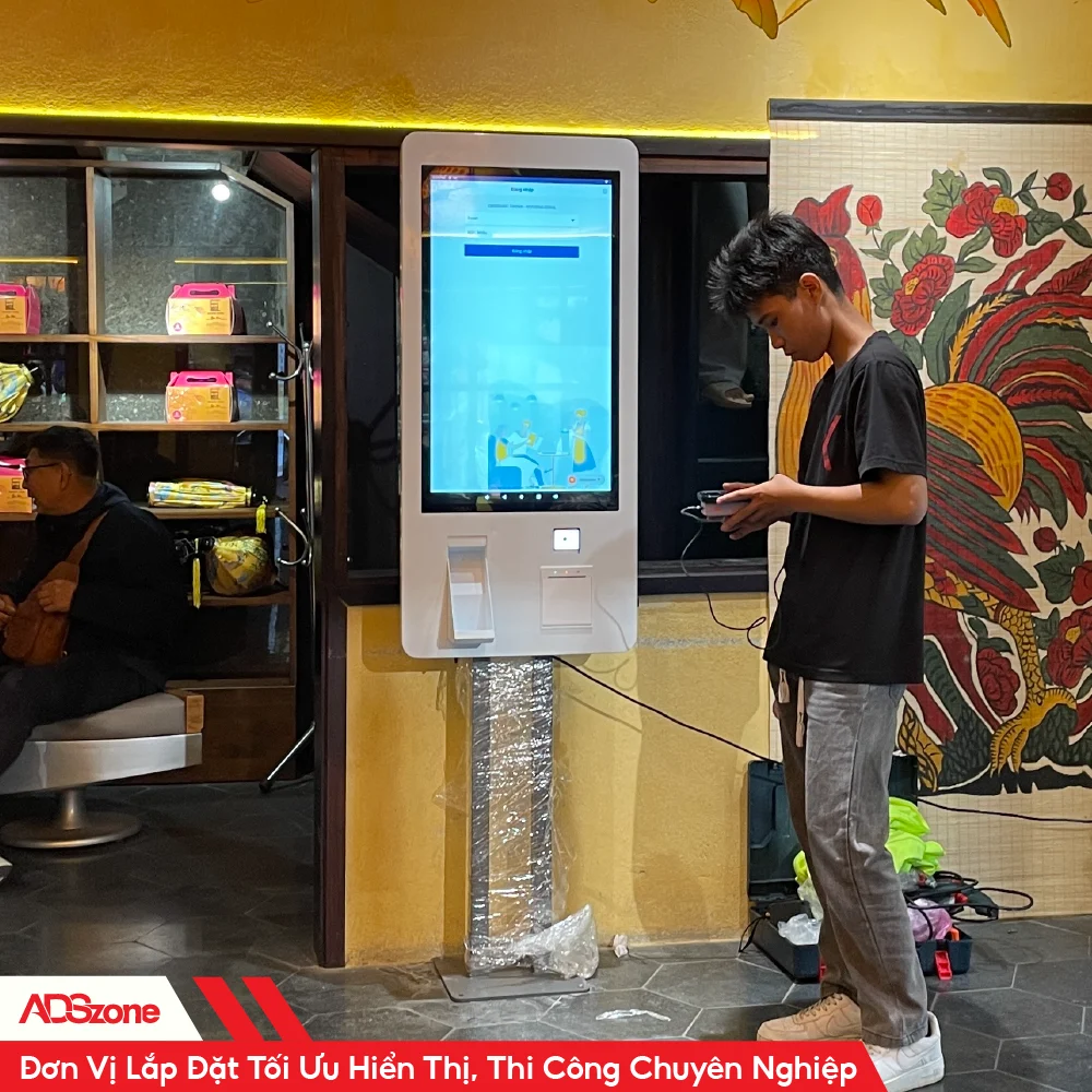 Kiosk Được Lắp Đặt Thực Tế Tại Cửa Hàng